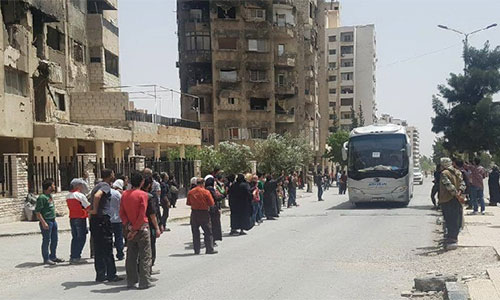 La población de Ghouta Oriental regresa a sus casas La población de Ghouta Oriental inicia la “operación retorno”
